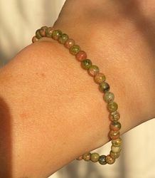 Armband unakit 4mm pärlor