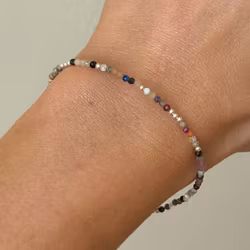 Armband med pärlor av turmalin och silver 925