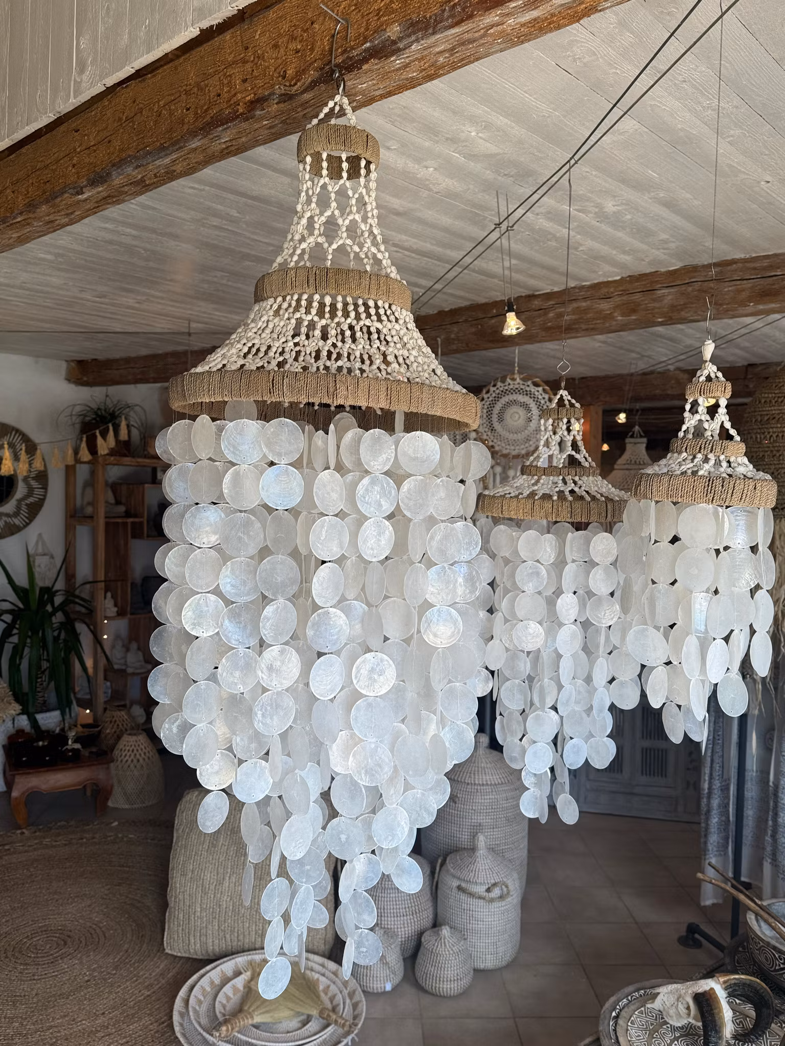 Snäcklampa Capiz från Bali 15/50cm