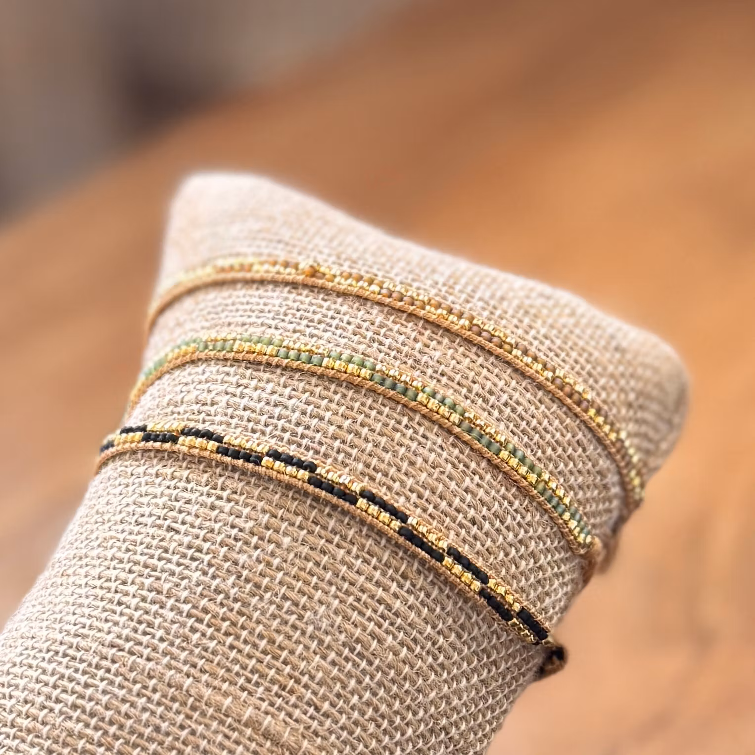 Armband guld/svart