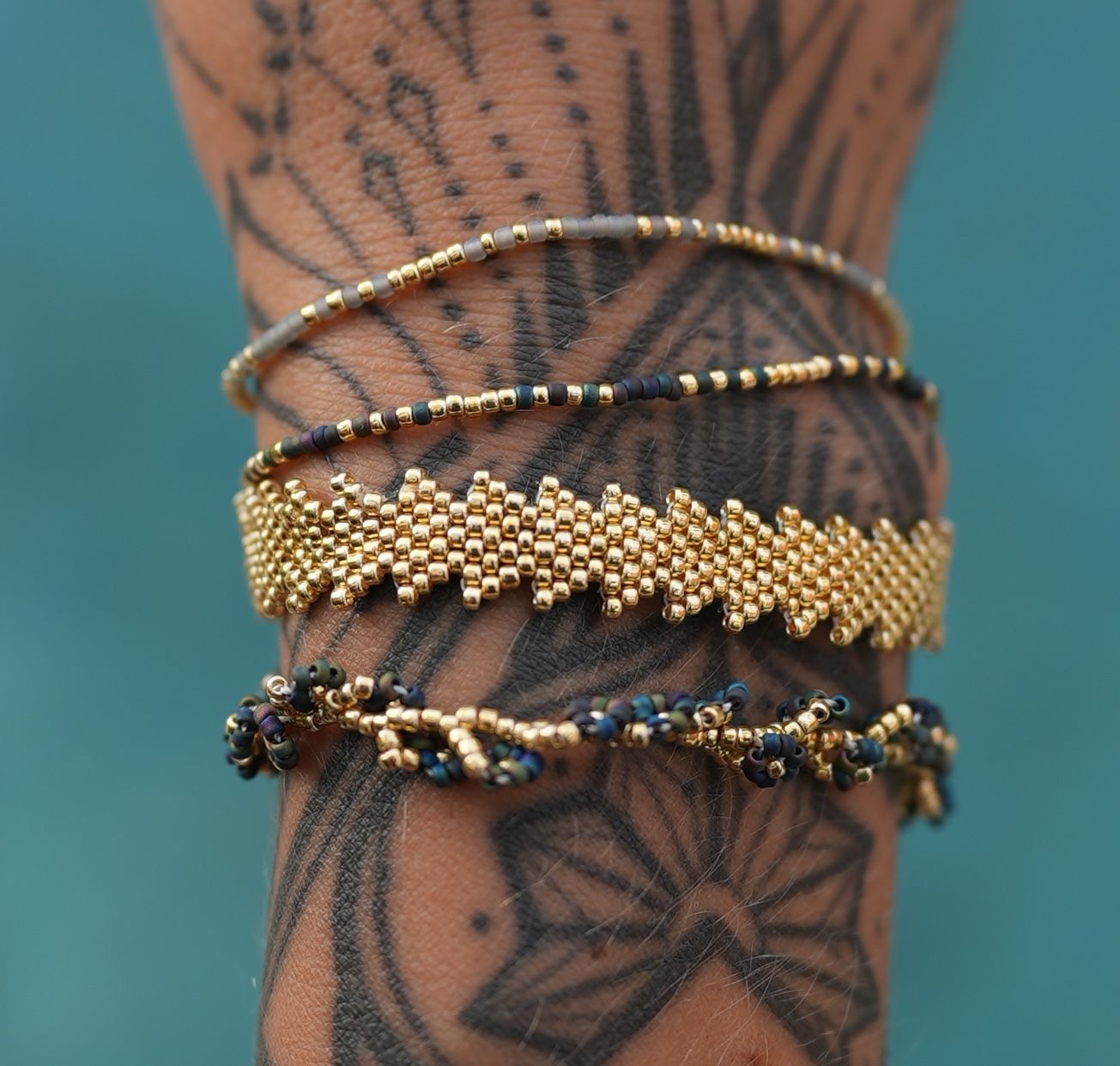 Armband guld/grå