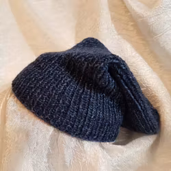 Stickad mössa