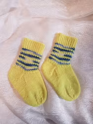 Hemstickade barnsockor stl.20-22