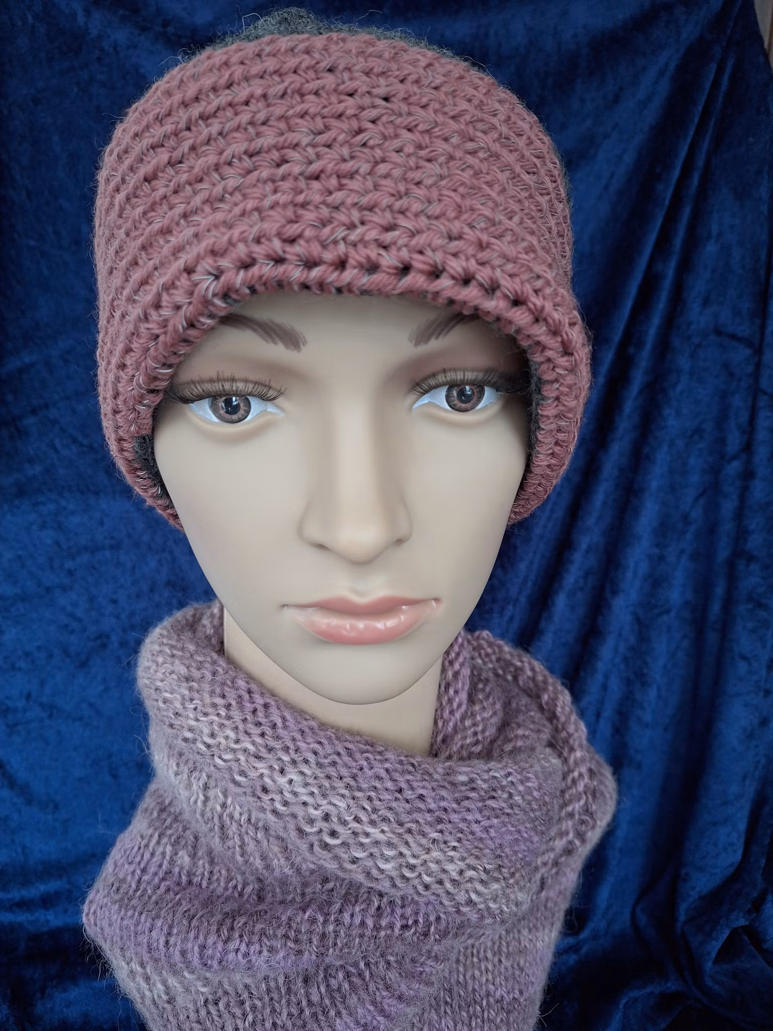 Virkad mössa med reflexkant Reflexmössa