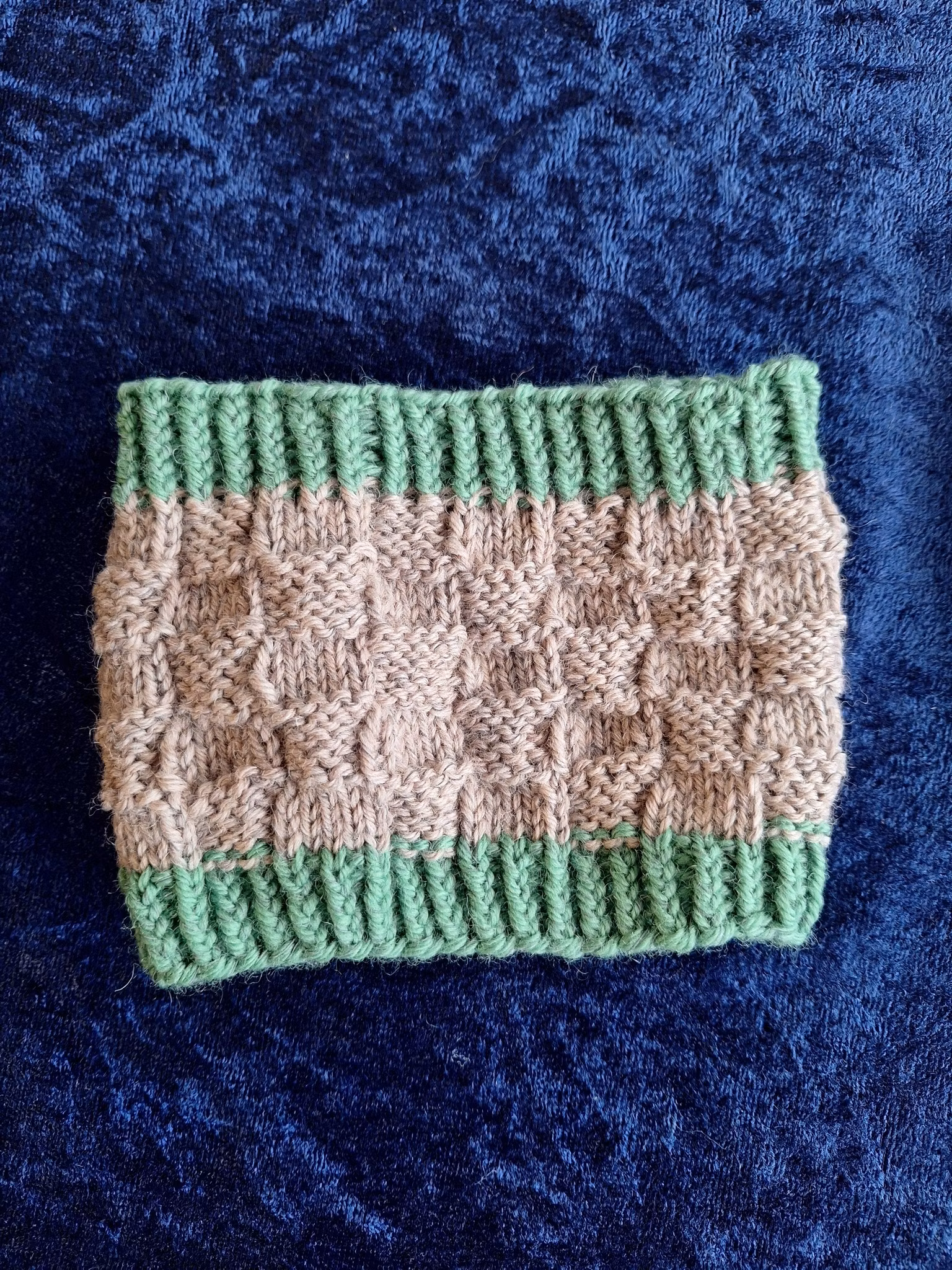 Reflex-tube/cowl till hund