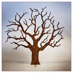 Destiny-Baum auf einem Ständer in Corten - DESTINY