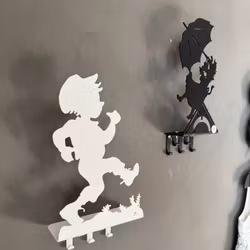 Hängare/krok som vägghylla - enbart för Astrid Lindgren kollektionen
