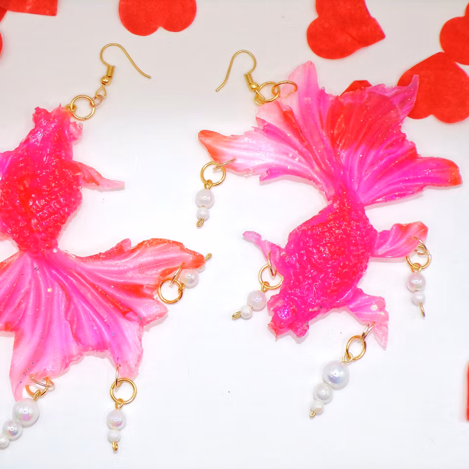 TRUE PHISH romance pearl