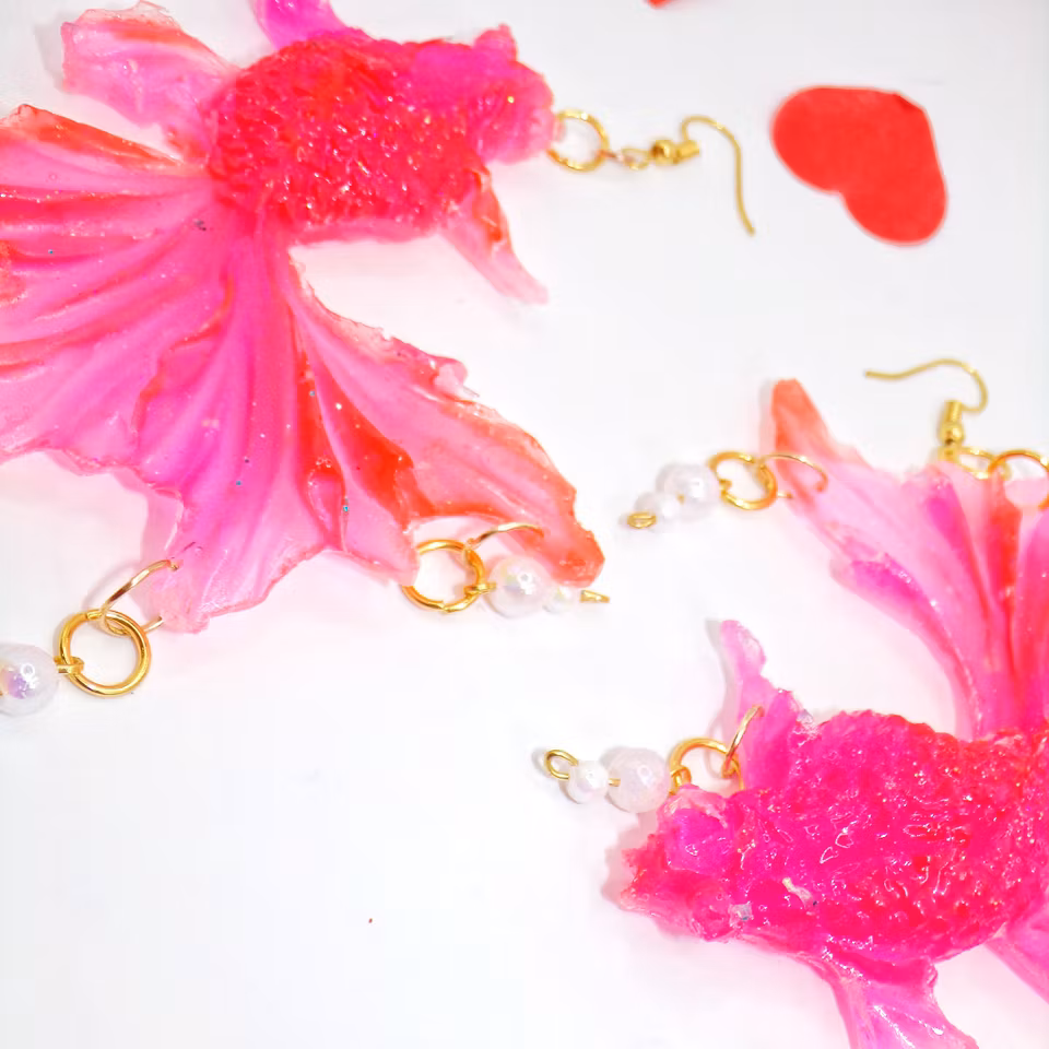 TRUE PHISH romance pearl