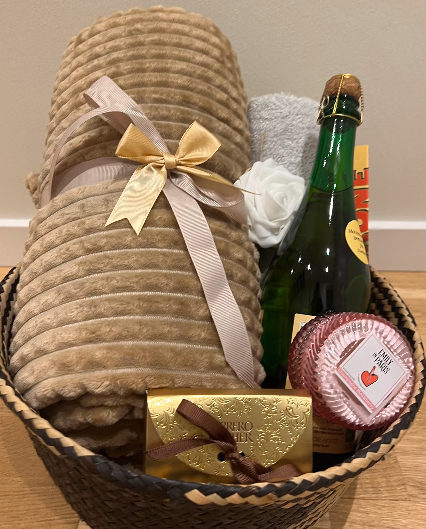 ”Cozy evening” basket