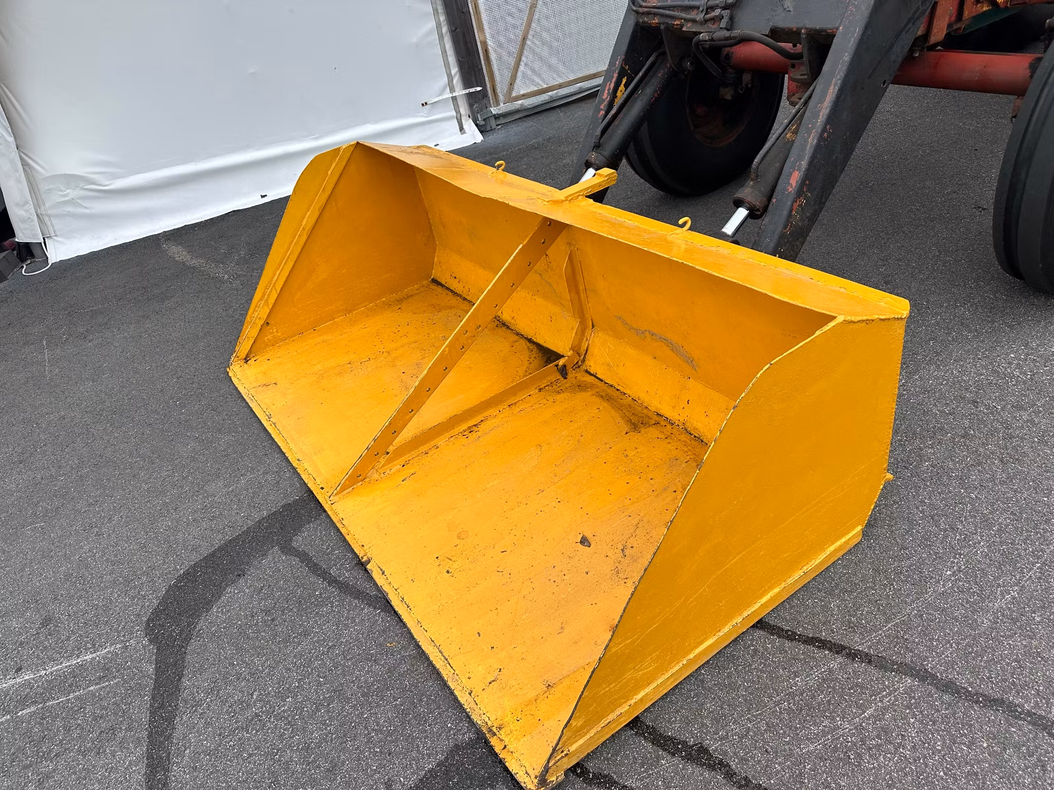 Volvo BM 650 -SÅLD-
