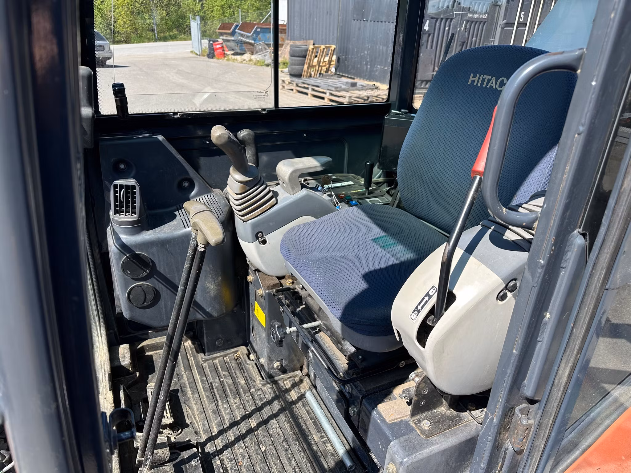 Hitachi Zaxis ZX18-3