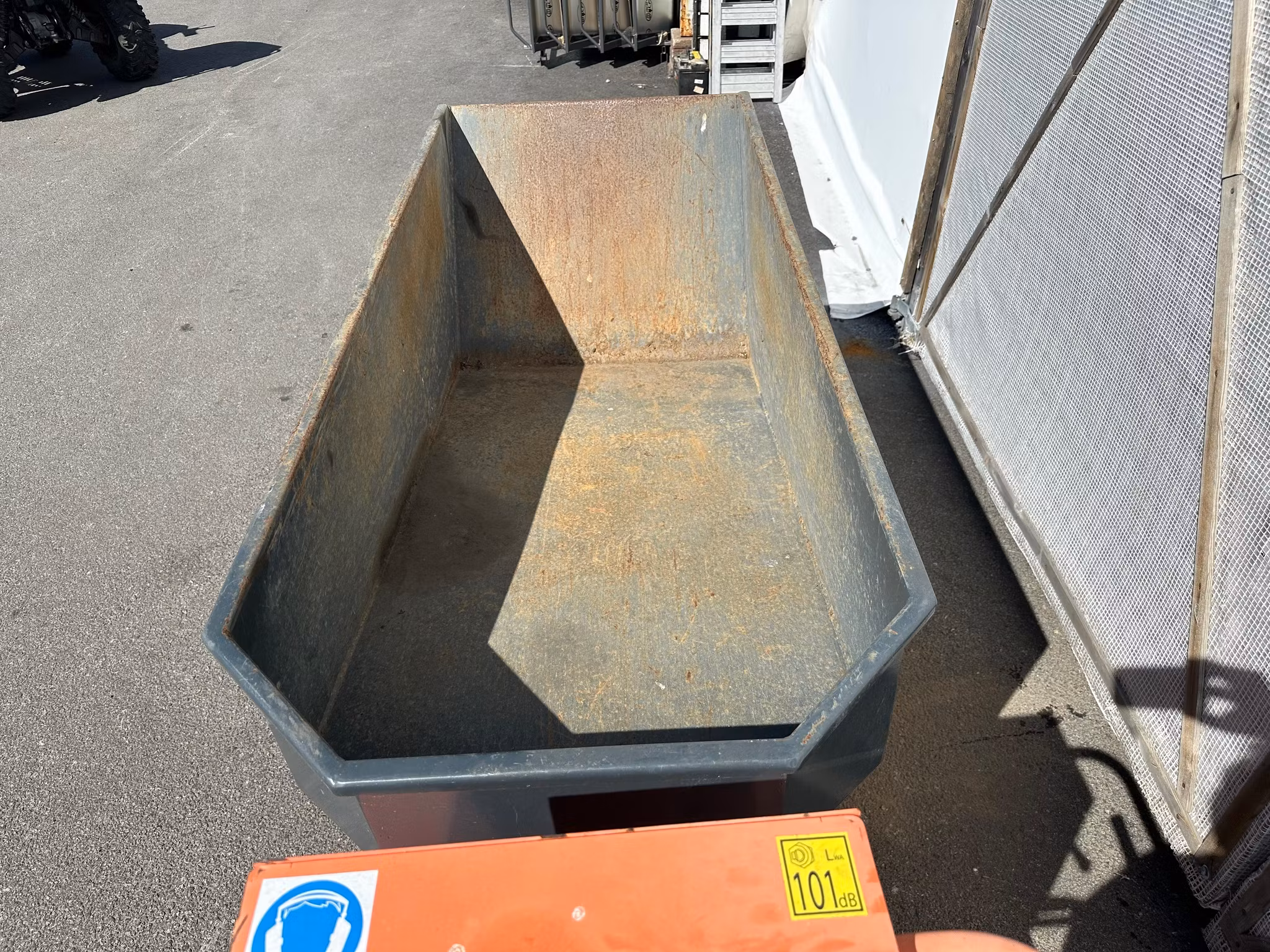 Självlastande dumper lastkap 1600kg Bernards Mashinery RCD1600