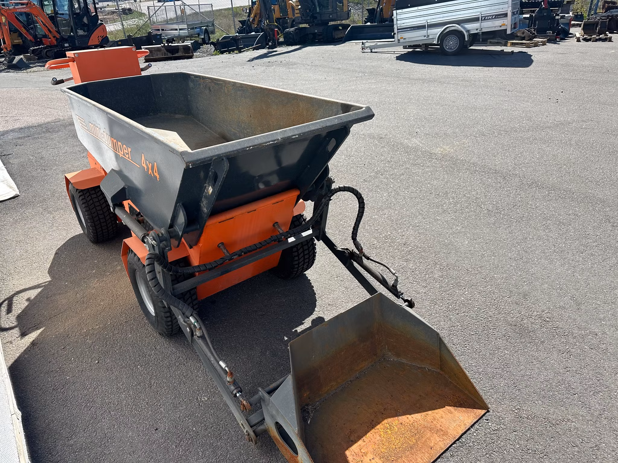 Självlastande dumper lastkap 1600kg Bernards Mashinery RCD1600