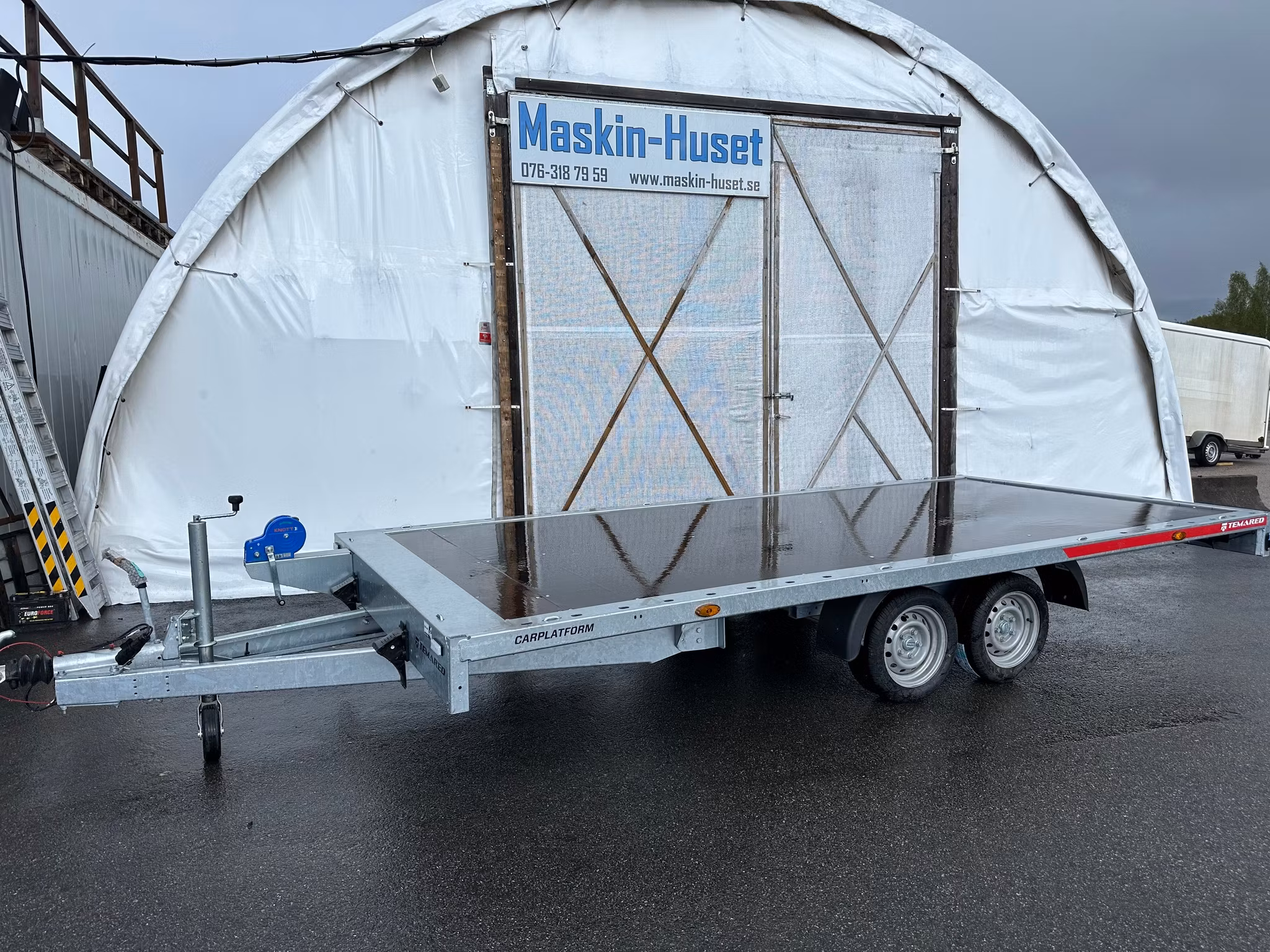 Plattformssläp 4521 Temared 2700kg