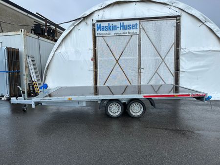 Plattformssläp 4521 Temared 2700kg