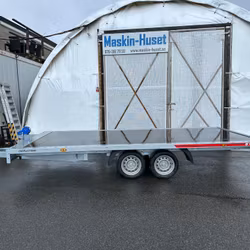 Plattformssläp 4521 Temared 2700kg
