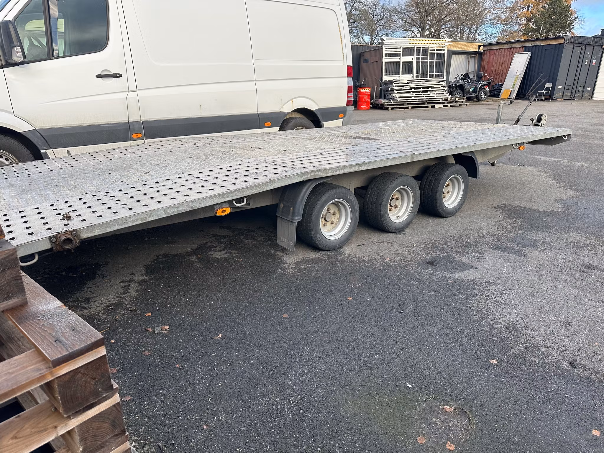 Maskinsläp / plattformssläp 3500kg
