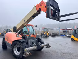 Teleskoplastare JLG 3513
