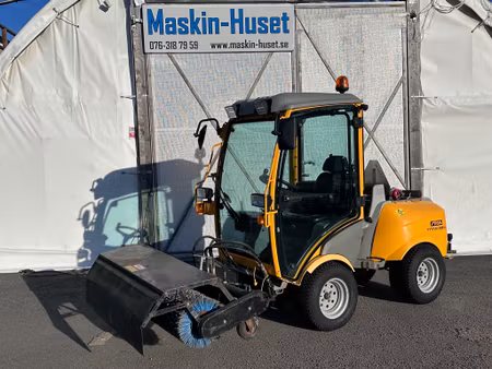 Stiga Titan 32H Redskapsbärare