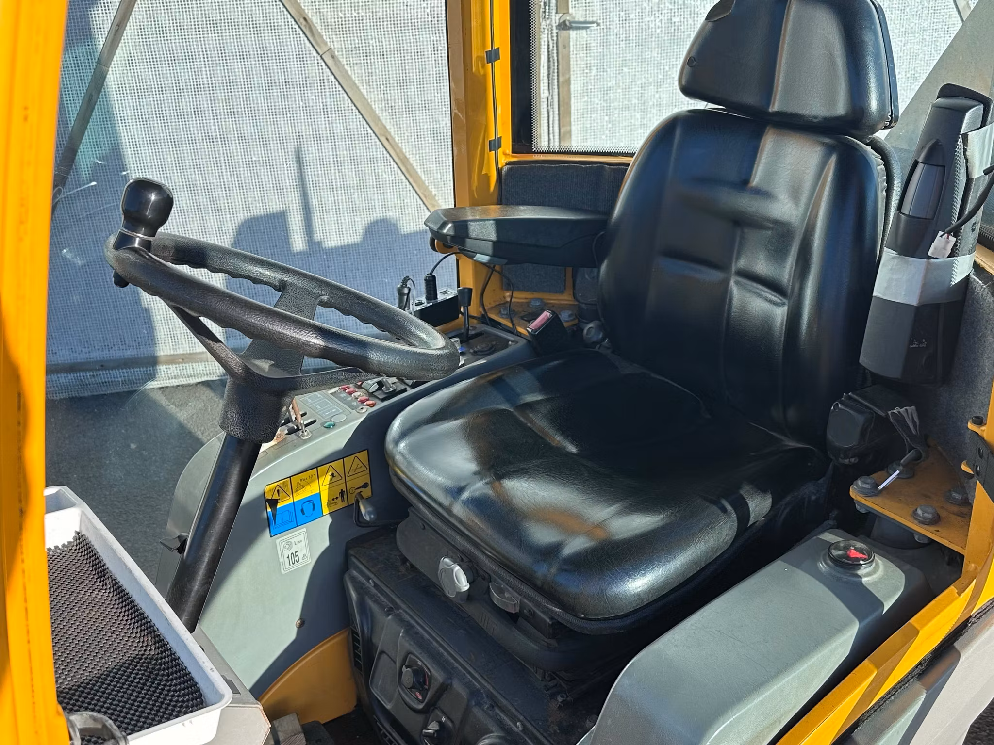 Stiga Titan 32H Redskapsbärare