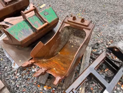 Grävskopa / smalskopa tandad bredd 40cm