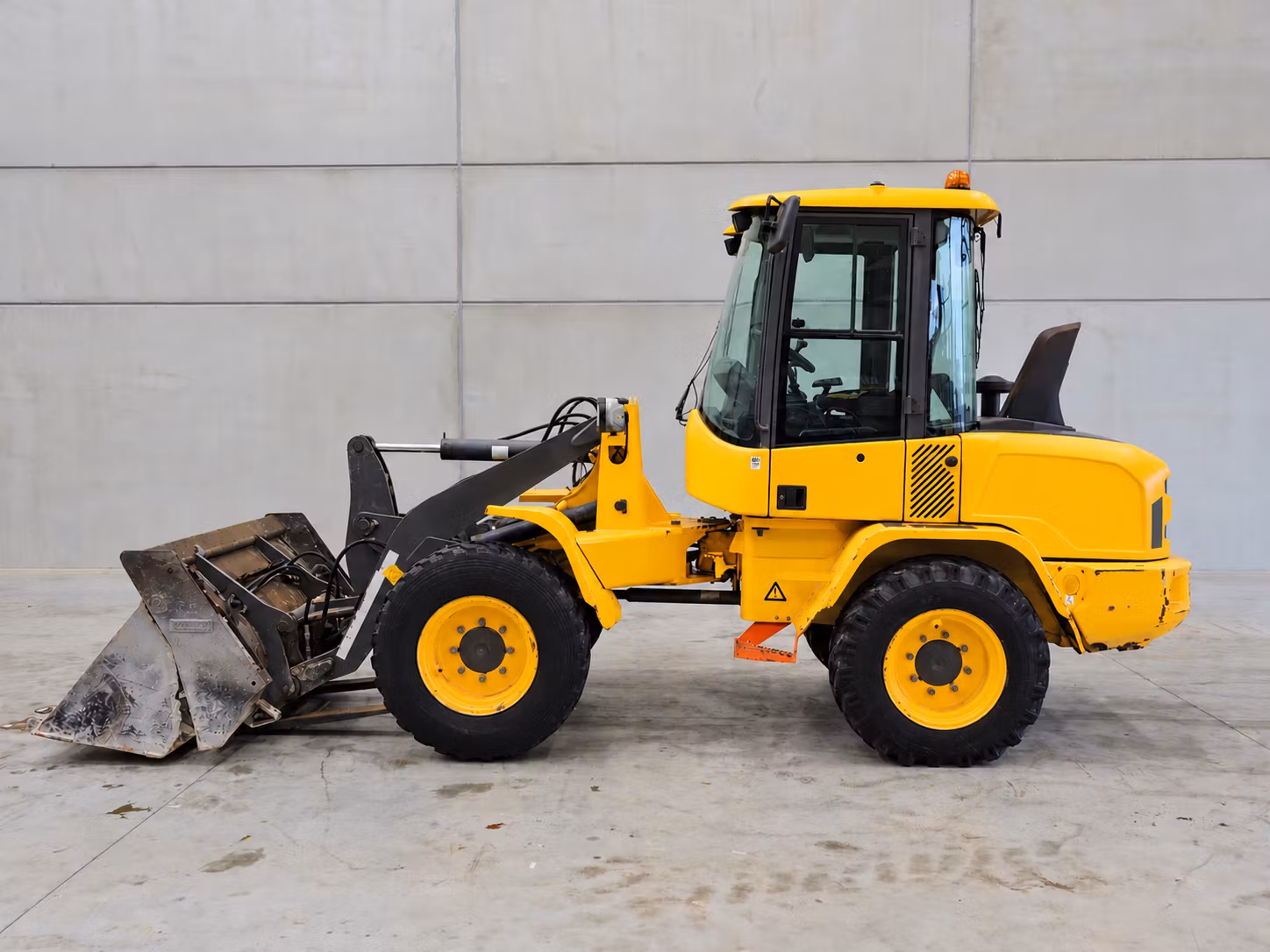 Volvo L30G -2017