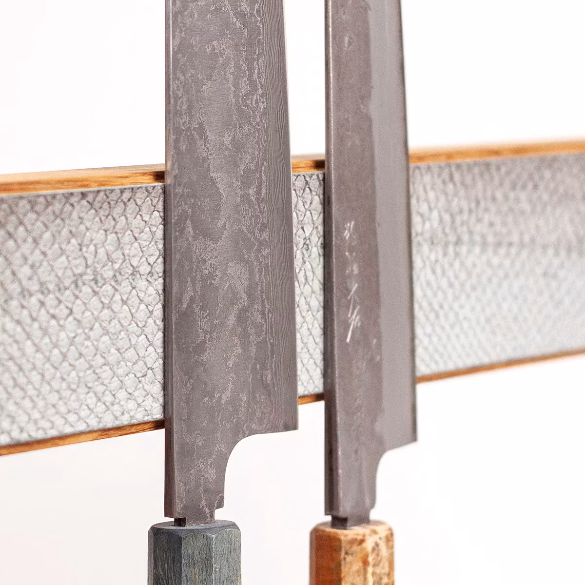 Salmon Holder Oak