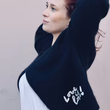 Love is Love Cardigan - Oppskrift