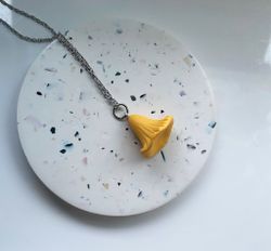 Halsband Kantarell