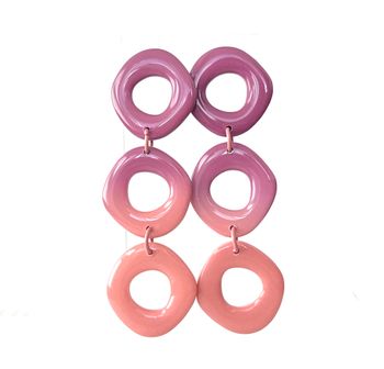 Uneven dangle (glossy fade)