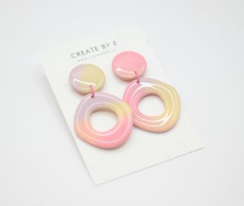 Uneven circle (pastell/gloss)