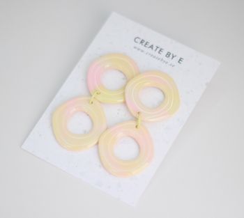 Uneven circle (rosa/gul gloss)