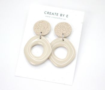 Uneven circle (beige/gloss)