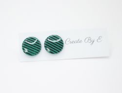 Randiga studs (grön/gloss)
