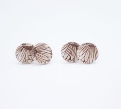 Glossy studs sunflower (1,5cm)