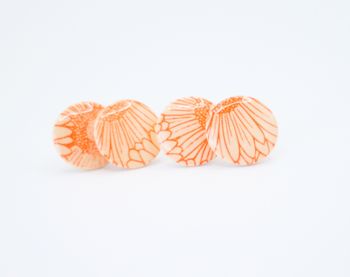 Glossy studs sunflower (1,5cm)