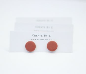 Matta studs (rostbrun)