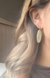 Oval (Svart/glitter/gloss/guld)