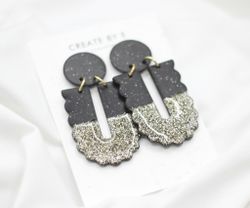 Biscuit (mattsvart/guldglitter/gloss)