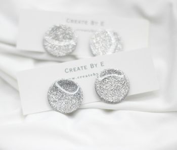Glossy studs (silver/glitter) 2cm