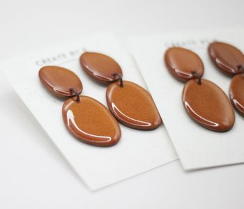 Glossy stone (rost/metallic)