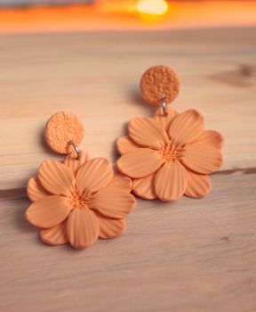 Blommor (peach)