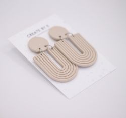 Curve (beige)