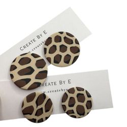 Matta studs (leo)