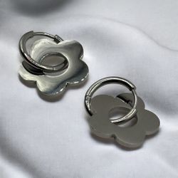 Chunky hoops blommor (silver)