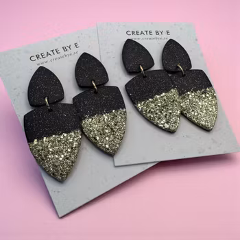 Triangle (mattsvart/guldglitter)