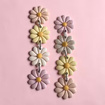 Blommor på rad (gul/rosa/peach)