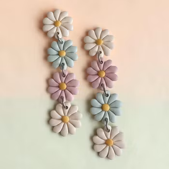 Blommor på rad (grön/rosa)