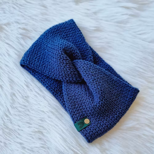 Dubbelstickat pannband med twist